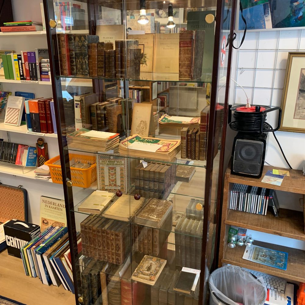 e21c61f6-fa44-4f2b-a895-953780803b8e